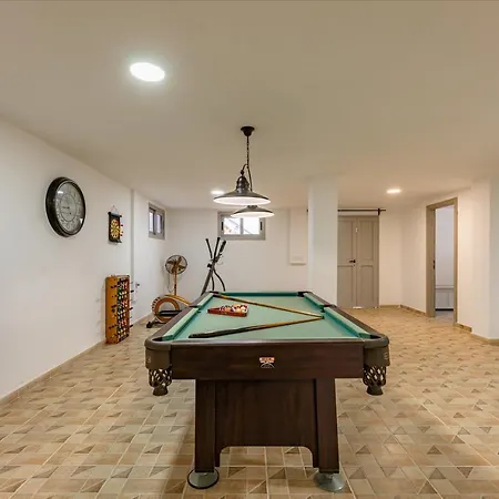 Paula's Dream Private Pool By Holidays