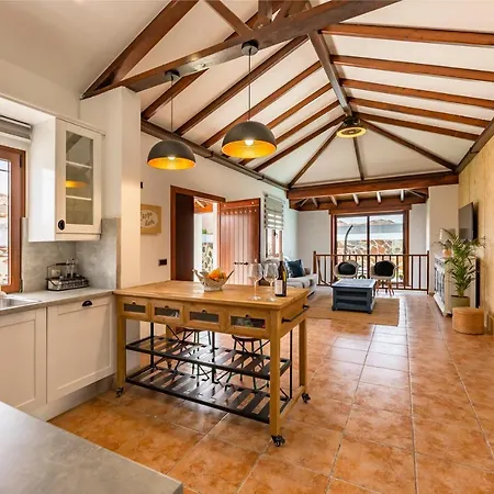 Βίλα Paula's Dream Private Pool By Holidays *